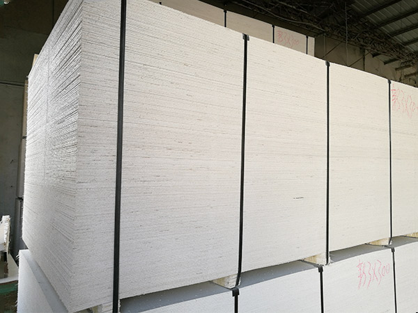 防火板的厚度是多少？